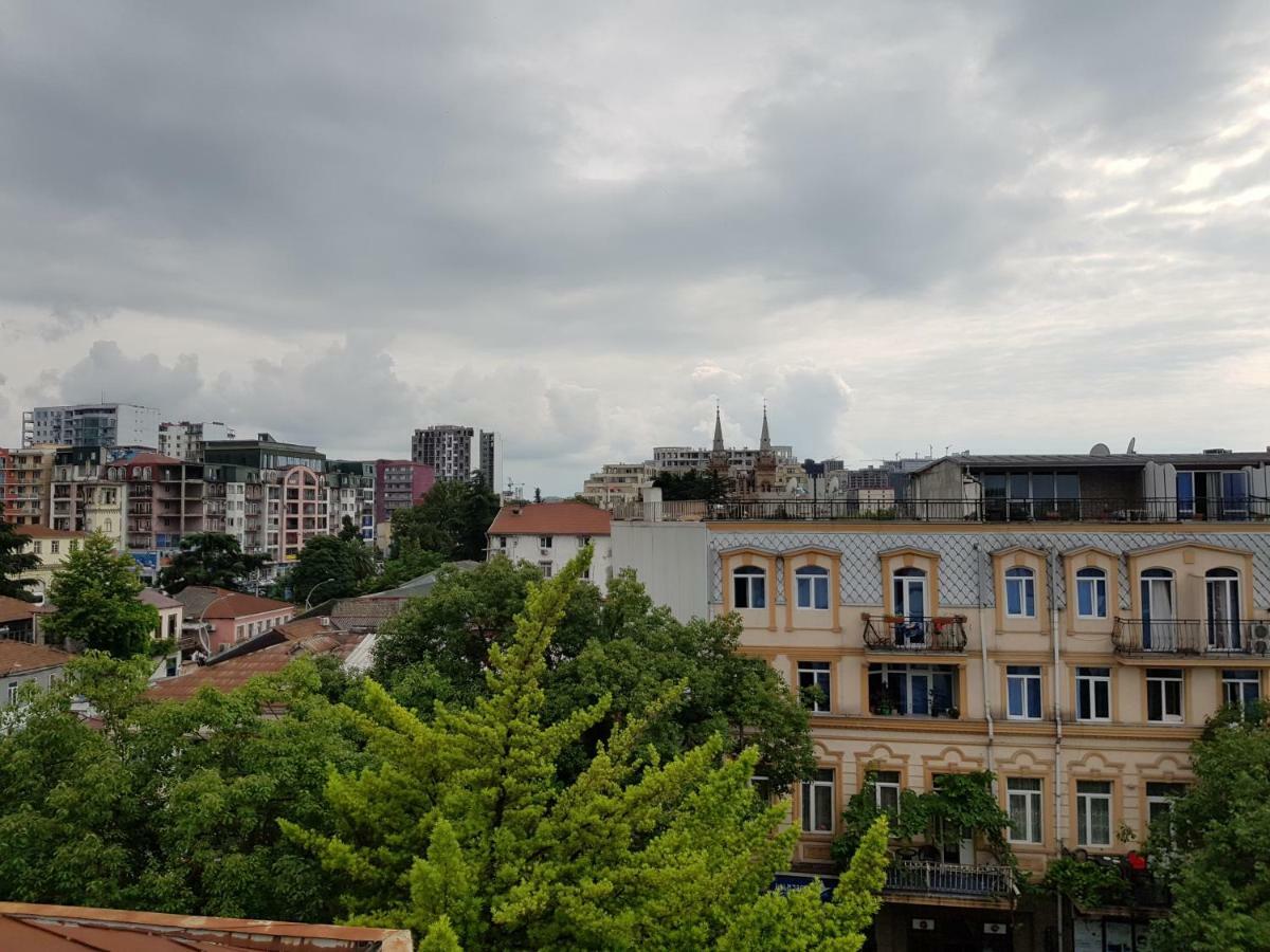 Mikepalace Batumi Esterno foto