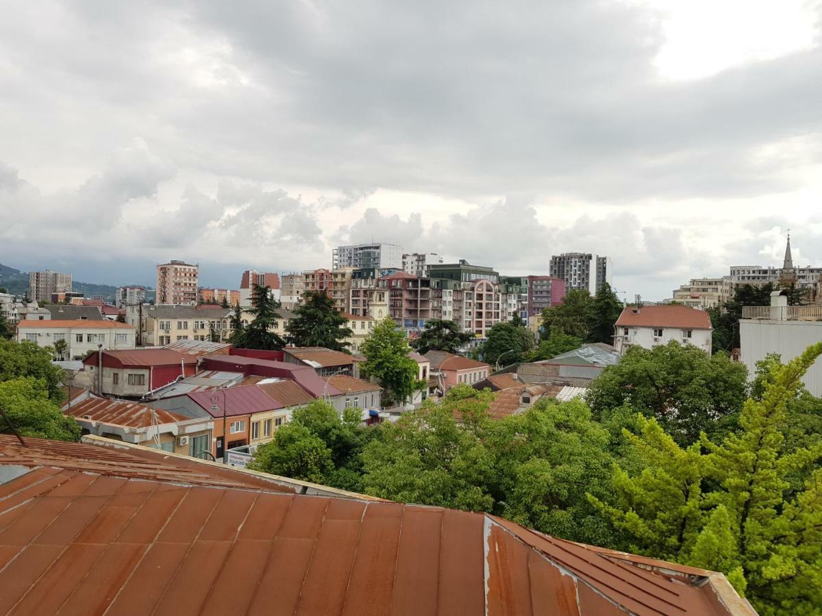 Mikepalace Batumi Esterno foto