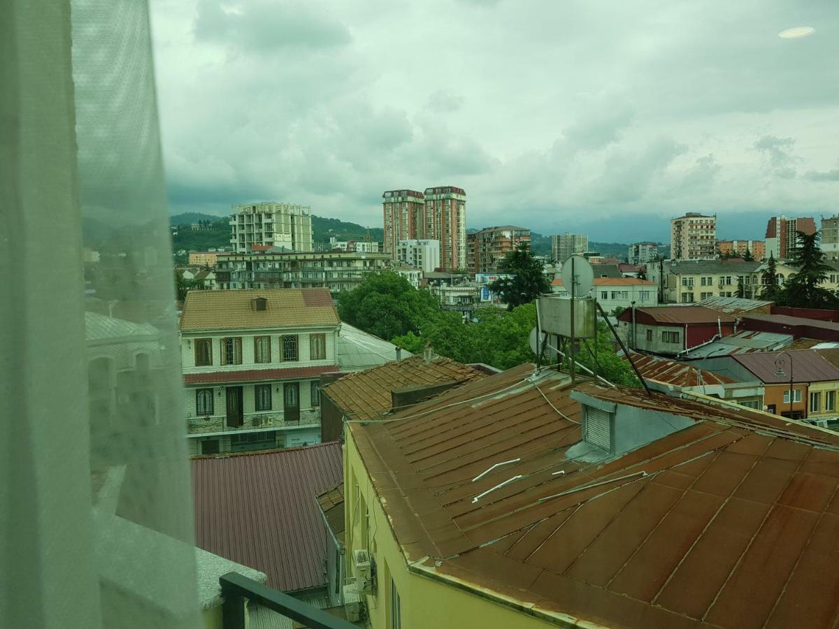 Mikepalace Batumi Esterno foto